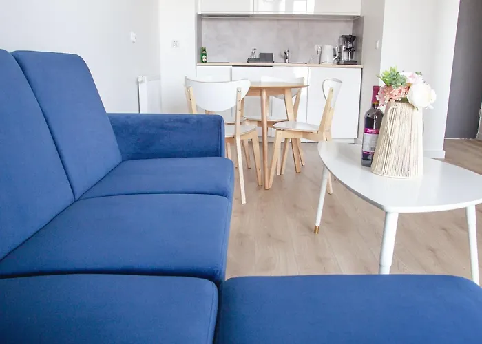 Al-dom Summer 59 Z Widokiem Na Morze 尤斯托尼莫斯基